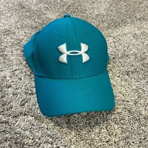 NWOT Under Armour Blitzing Hat Size Medium